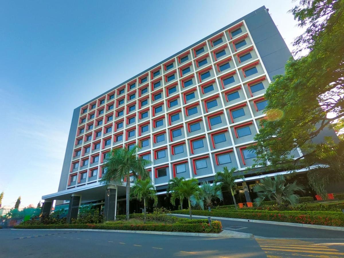 Holiday Inn Express Port Moresby By Ihg Eksteriør bilde